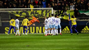 08/04/2019 PARTIDO DE SEGUNDA DIVISION CADIZ - ZARAGOZA JORNADA 33 2-3 GOL DE AKETXE