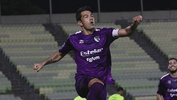 Miku celebra un gol.