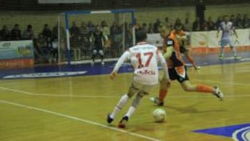 Raúl Campos anotó un hat-trick.