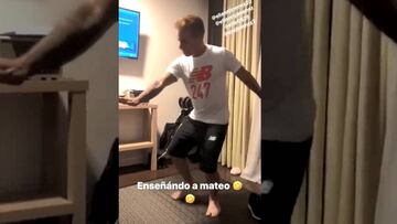 El llamativo baile de Soteldo junto a su pequeño hijo