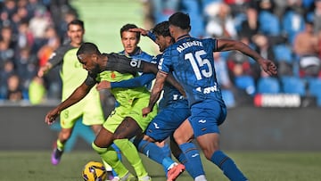 El canadiense está siendo el mejor de los últimos partidos. Sigue con gol y cada partido parece más acoplado a lo que le pide el equipo.