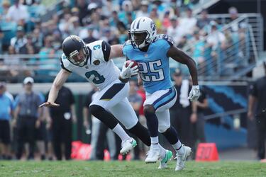 Jackson jugó todos los partidos en su primer temporada con los Tenessee Titans.