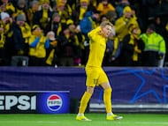 Jens Petter Hauge celebra su gol al City.