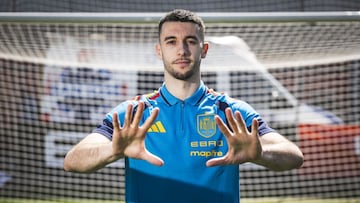 Joan García posa para AS en una entrevista exclusiva.