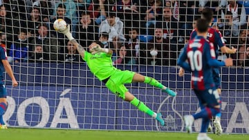 Dani Cardenas of Levante UD in action during the Santander League match between Levante UD and Sevilla FC at the Ciutat de Valencia Stadium on April 21, 2022, in Valencia, Spain.
 AFP7 
 21/04/2022 ONLY FOR USE IN SPAIN