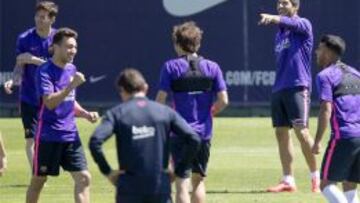 Luis Suárez ya está disponible y Bartomeu visita a la plantilla