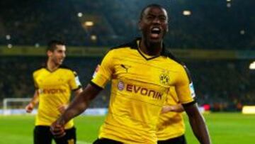 Adrian Ramos celebra el tanto de la victoria