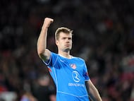 Sorloth celebra su gol con el Atleti.