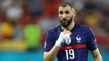 Karim Benzema en un partido de la Eurocopa con Francia.