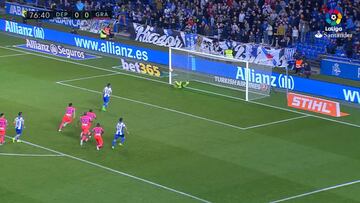 Reflejos felinos: el penalti que detuvo Ochoa en Riazor