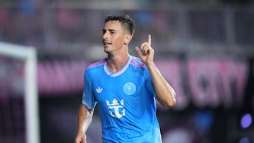 Tadeo Allende celebra un gol con el Inter Miami ante el New England Revolution.