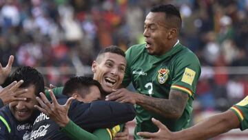 Bolivia vence a Perú y llegará fortalecida ante la Roja