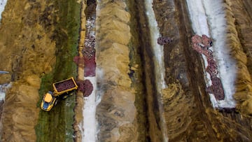 Thousands of killed mink are buried at Jydske Dragonregiment&#039;s training ground at Noerre Felding near Holstebro, Denmark November 12, 2020. Picture taken November 12, 2020. Morten Stricker/Ritzau Scanpix/via REUTERS  THIS IMAGE WAS PROVIDED BY A THIR