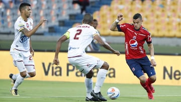 Leonardo Castro enfrenta a defensores del Deportes Tolima