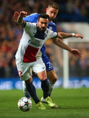 Ezequiel Lavezzi y Gary Cahill.