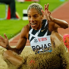 Yulimar Rojas sigue en las nubes