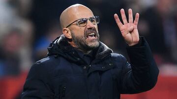 Bosz, en el partido ante el Atlético de Madrid.