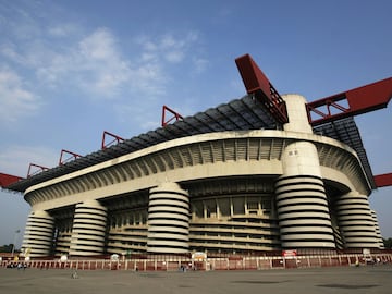 The Giuseppe Meazza stadium, more commonly known as the San Siro, currently has a capacity of 80,018. It opened on 19 September 1926 and has been renovated on four occasions. The famous venue has has hosted the World Cup, European Championships, Champions