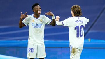 Vinicius y Modric, con el Real Madrid.