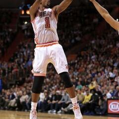 Bosh sufre coagulación en el gemelo, como el año pasado