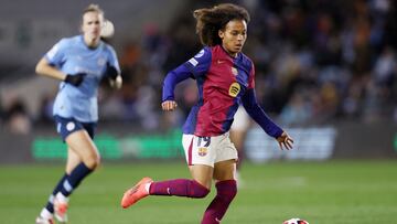 Soccer Football - Women's Champions League - Group D - Manchester City v FC Barcelona - Manchester City Academy Stadium, Manchester, Britain - October 9, 2024 FC Barcelona's Vicky Lopez in action Action Images via Reuters/Lee Smith