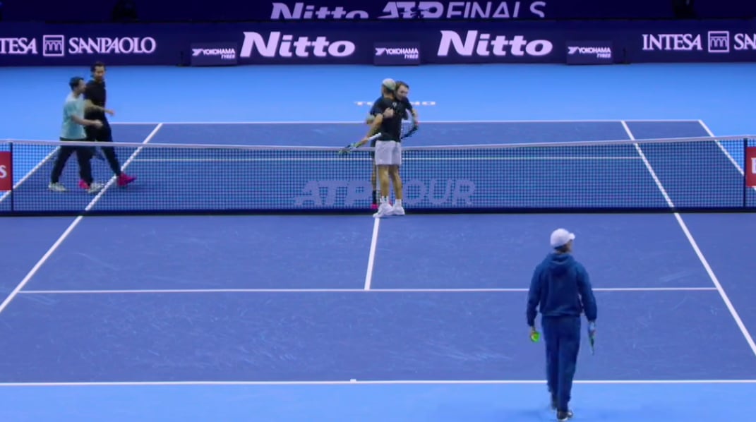 Alcaraz encandila al público de Turín con la ayuda de Bublik