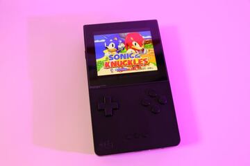 Analogue Pocket es compatible con multitud de cores de sistemas de juego retro