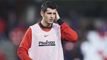 Morata, durante un calentamiento con el Atl&eacute;tico.