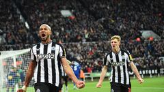 Newcastle United's Brazilian striker #07 Joelinton (L) celebrates scoring the team's third goal during the English Premier League football match between Newcastle United and Chelsea at St James' Park in Newcastle-upon-Tyne, north east England on November 25, 2023. (Photo by ANDY BUCHANAN / AFP) / RESTRICTED TO EDITORIAL USE. No use with unauthorized audio, video, data, fixture lists, club/league logos or 'live' services. Online in-match use limited to 120 images. An additional 40 images may be used in extra time. No video emulation. Social media in-match use limited to 120 images. An additional 40 images may be used in extra time. No use in betting publications, games or single club/league/player publications. / 