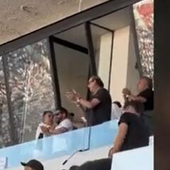 Mosa se acerca a Stöhwing después del gol de Vidal y esto ocurre: inédito