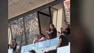 Mosa se acerca a Stöhwing después del gol de Vidal y esto ocurre: inédito