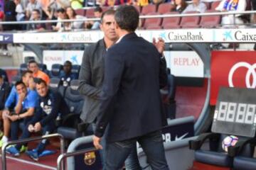 Saludo entre Gaizka Garitano y Luis Enrique. 