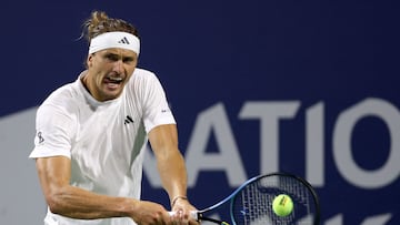 Zverev continúa, Cerúndolo se retira