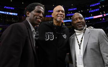 Kareem Abdul Jabbar, Green y James Worthy.