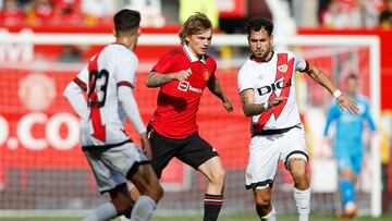 Soccer Football - Pre Season Friendly - Manchester United v Rayo Vallecano - Old Trafford, Manchester, Britain - July 31, 2022 Manchester United's Isak Hansen-Aaroen in action Action Images via Reuters/Ed Sykes