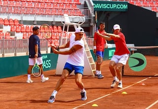 Massú toma una decisión para la serie Chile - Serbia: a qué hora parte, orden de los partidos y cómo ver por TV