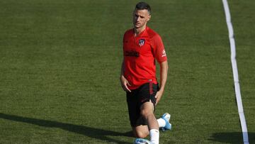 Kalinic pide salir libre del Atléti