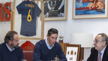 El 'Niño' Torres visitó la redacción del Diario AS