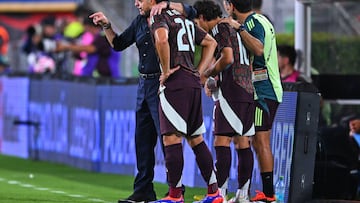 Javier Aguirre head coach and Henry Martin of Mexico during the game international friendly between Mexican National team (Mexico) and New Zealand at Rose Bowl Stadium, on September 07, 2024, Pasadena, Los Angeles California, United States.