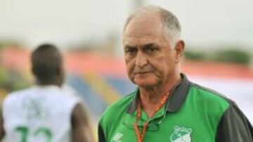 'Pecoso' Castro: "Hurtado dice que el árbitro le pegó"