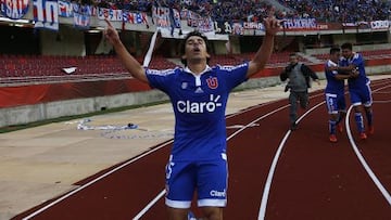 Matias Corujo celebra su gol contra Colo Colo durante el partido final de la Copa Chile disputado en el estadio La Portada de La Serena, Chile.