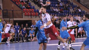 Un partido de la pasada temporada entre el Cantabria Sinf&iacute;n y el Logro&ntilde;o, ambos confinados por el falso positivo de un jugador del equipo c&aacute;ntabro. 