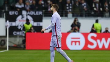 Piqu¨¦ no est¨¢ descartado para la vuelta contra el Eintracht