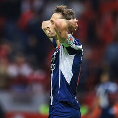 ¡Mal y de malas! Sergio Canales pasó por cirugía menor