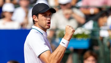 Nicolas Jarry celebrating a point over Argentina's Facundo Diaz Acosta