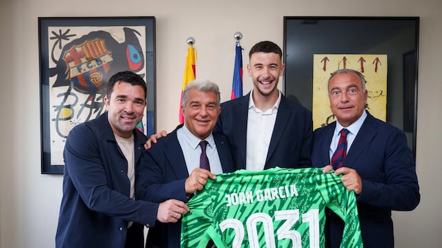 El Barça necesita 47 millones para inscribir a Joan García y Nico