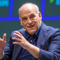 Tebas tilda a Florentino de “egocéntrico” y ve a Laporta de “divertido... para ir de cañas”