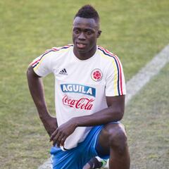 Mina y Dávinson son el futuro de la defensa del Barcelona