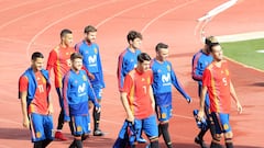 Lopetegui's Spain pose in their 2018 World Cup kit