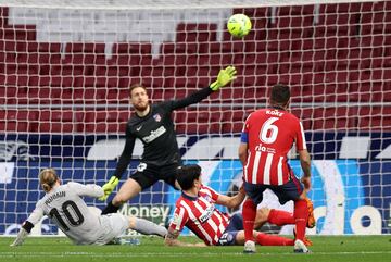 0-1. Iker Muniain marcó el primer gol.